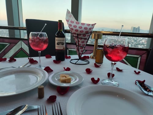 Customer photo review of Cena Romántica