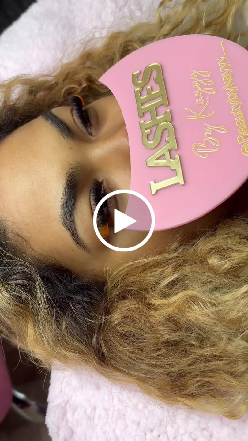 Customer video review of Cashmere™ Fauxmink Lashes 0.07MM