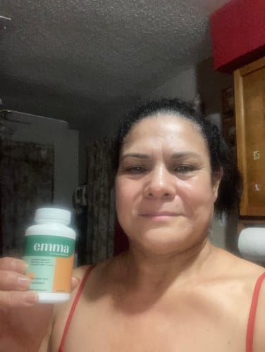 Customer photo review of Emma