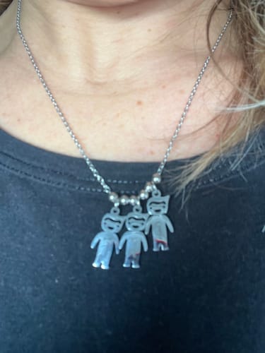 Customer photo review of Ogrlica: Family Bond