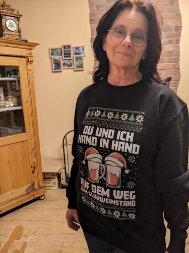 Customer photo review of Du und ich Hand in Hand auf dem Weg zum Glühweinstand  - Pullover