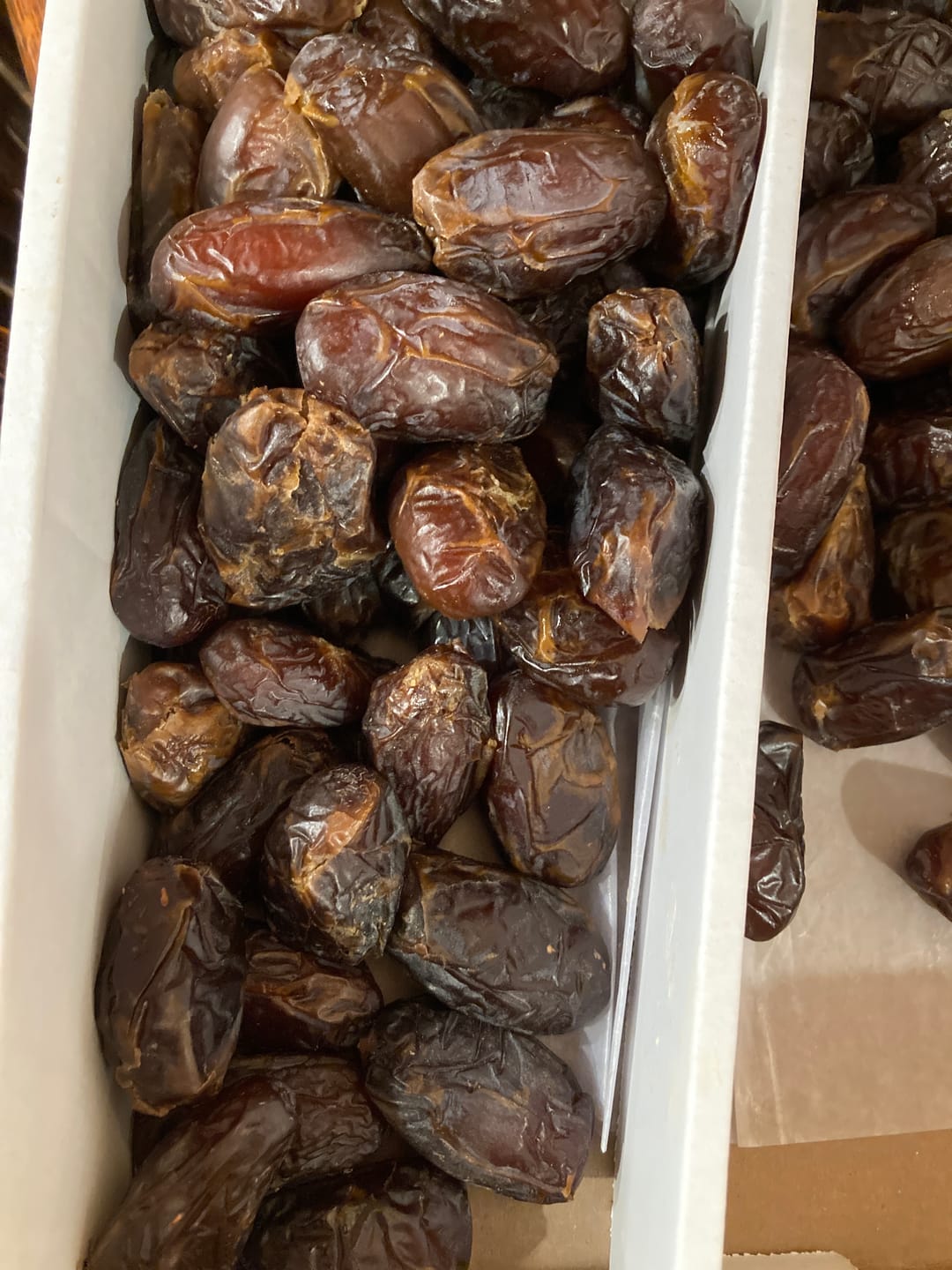 Customer photo review of Organic Rutab Medjool Dates Box