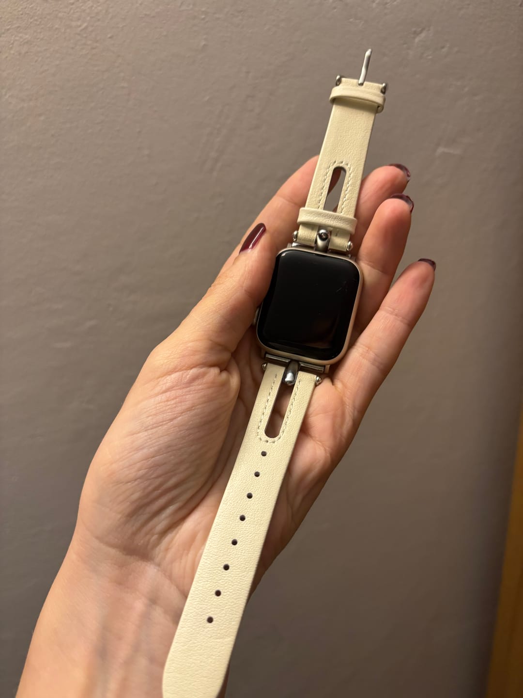 Customer photo review of Apple Watch Lederband "Emilie"