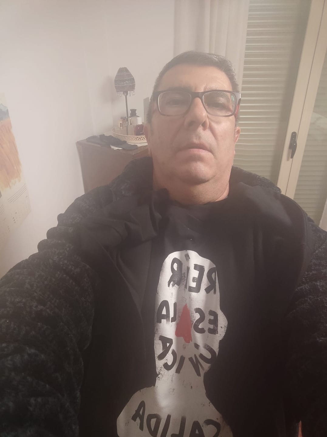 Customer photo review of Camiseta "Reír es la única salida"
