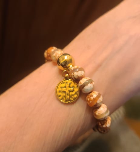 Customer photo review of 'Give Thanks with a Grateful Heart' Bracelet