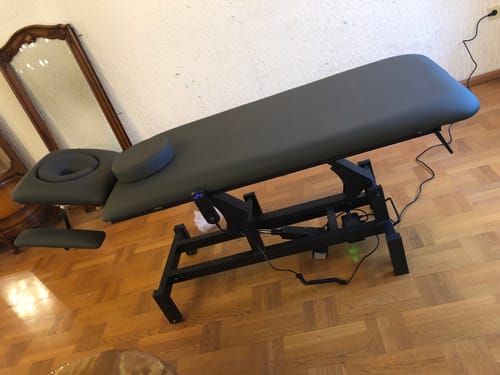 Customer photo review of Massageliege Elektrisch Fortis 4 Ergo | 4-Segmente