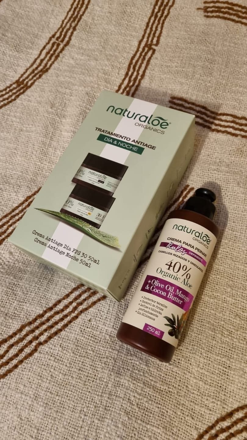 Customer photo review of Crema de Peinar Rulos Definidos 250ml