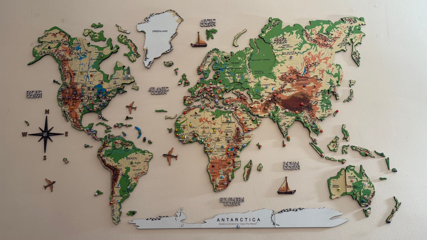 Customer photo review of 3D Luminous/Magnetic Colored Wooden World Map Physical