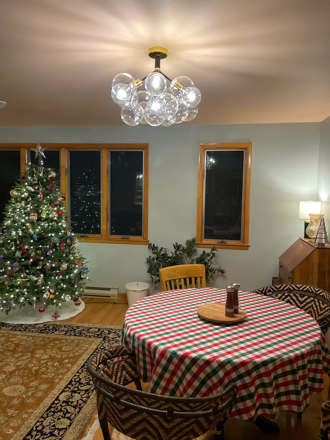 Customer photo review of Modern Cluster Glass Bubble Chandelier / Semi Flush