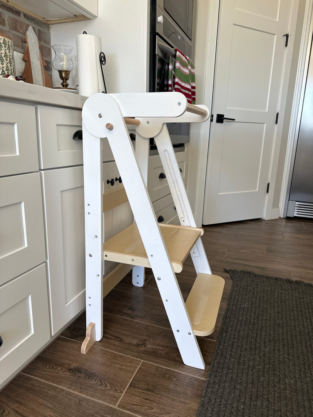 Customer photo review of HARPPA Nordi | Foldable Toddler Tower, Kitchen Stool Helper