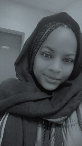 Customer photo review of Louise - petite pierre