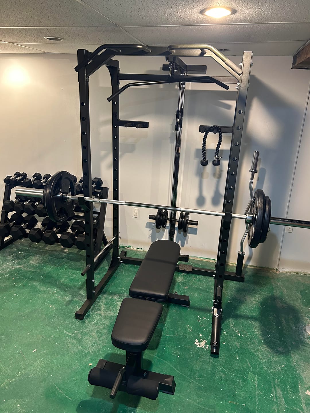 Customer photo review of Power rack Cage de musculation avec poulie haute et basse et accessoires