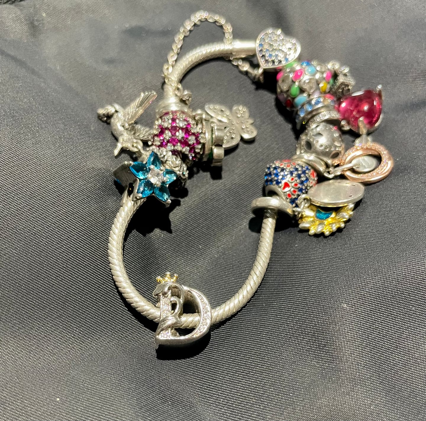 Customer photo review of Charm Letras del Alfabeto Elegantes