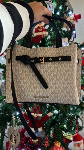 Customer photo review of Emilia Small Logo Satchel (VANILLA/BLACK)
