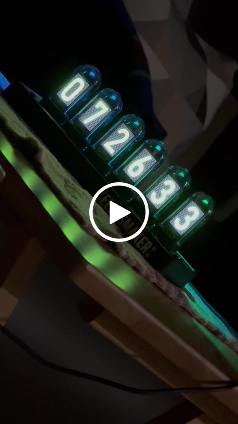 Customer video review of EleksTube IPS Pro Limited Edition 6-Bit Digital Clock