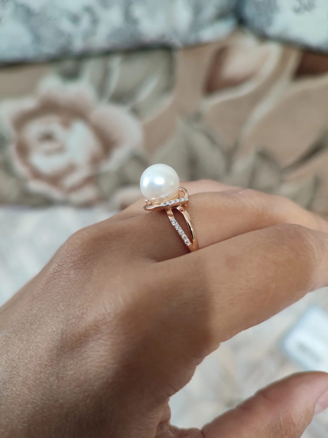 Customer photo review of Rose Gold Geometry Pearl Ring Pave Setting — Rose Gold Silver Mix | KIMLUD