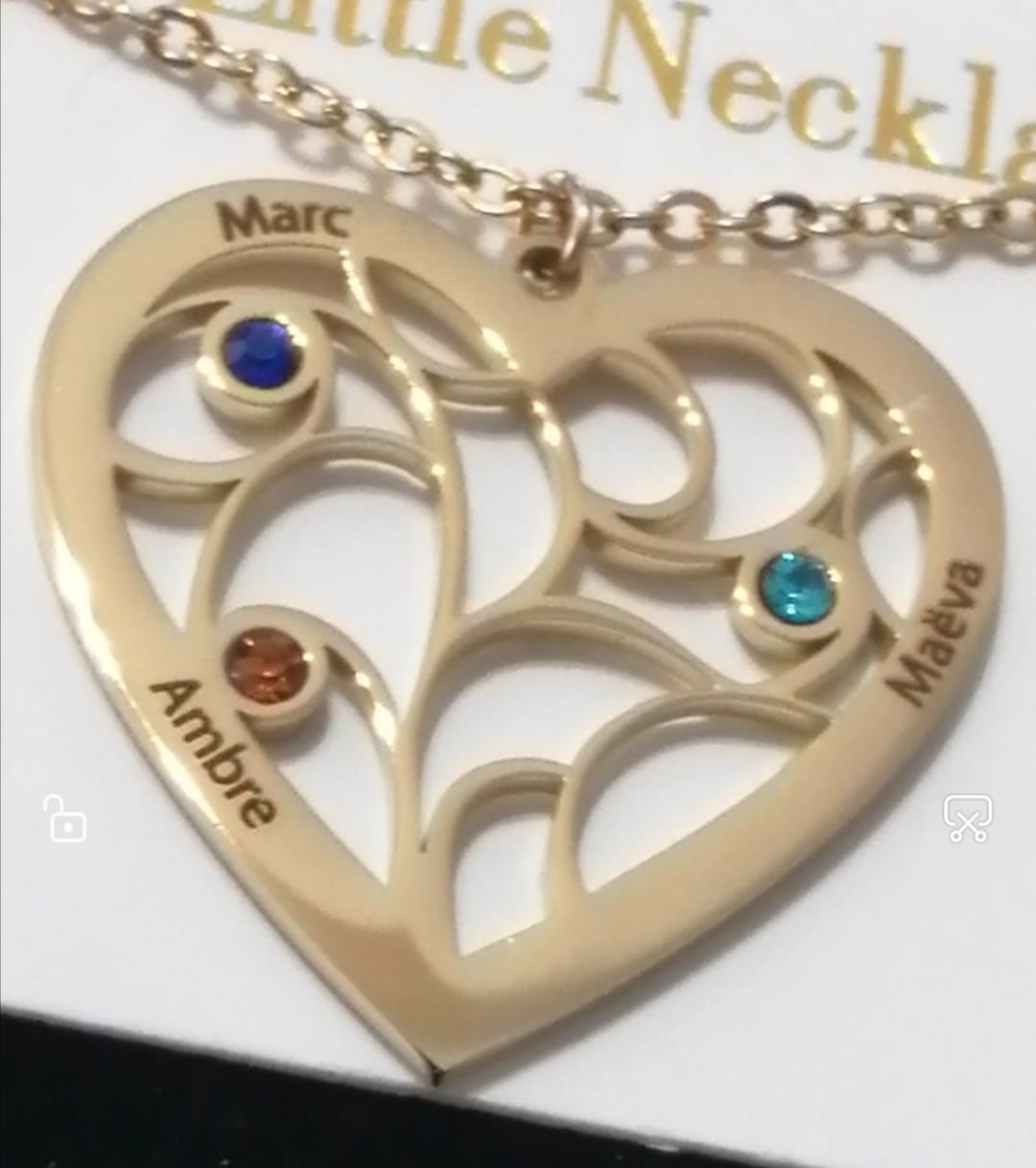 Customer photo review of Collier Coeur et Pierre de Naissance