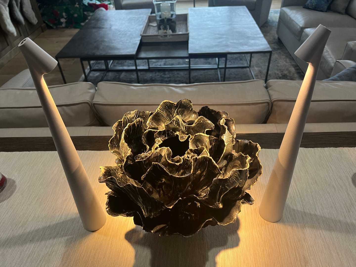 Customer photo review of Kalem™ Sculpting Table Lamp