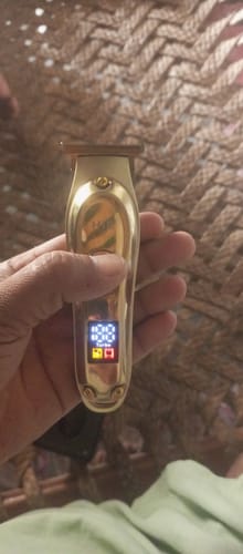 Customer photo review of HTC AT-176 Hair Trimmer