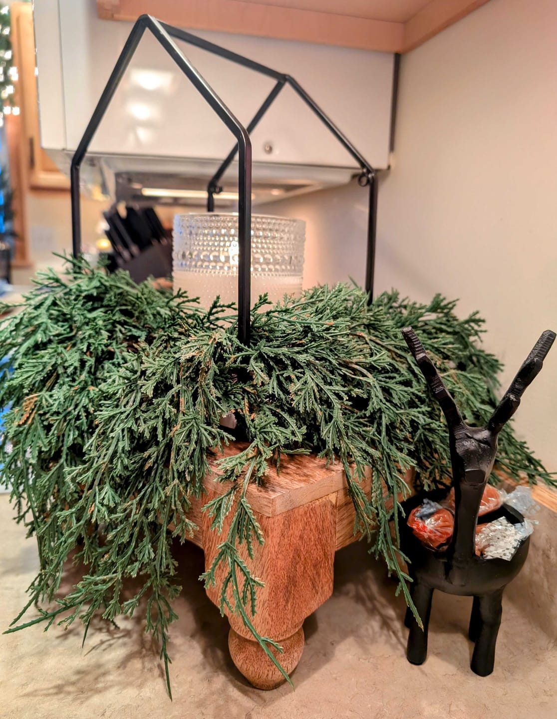 Customer photo review of Draping Juniper Candle Ring | Large