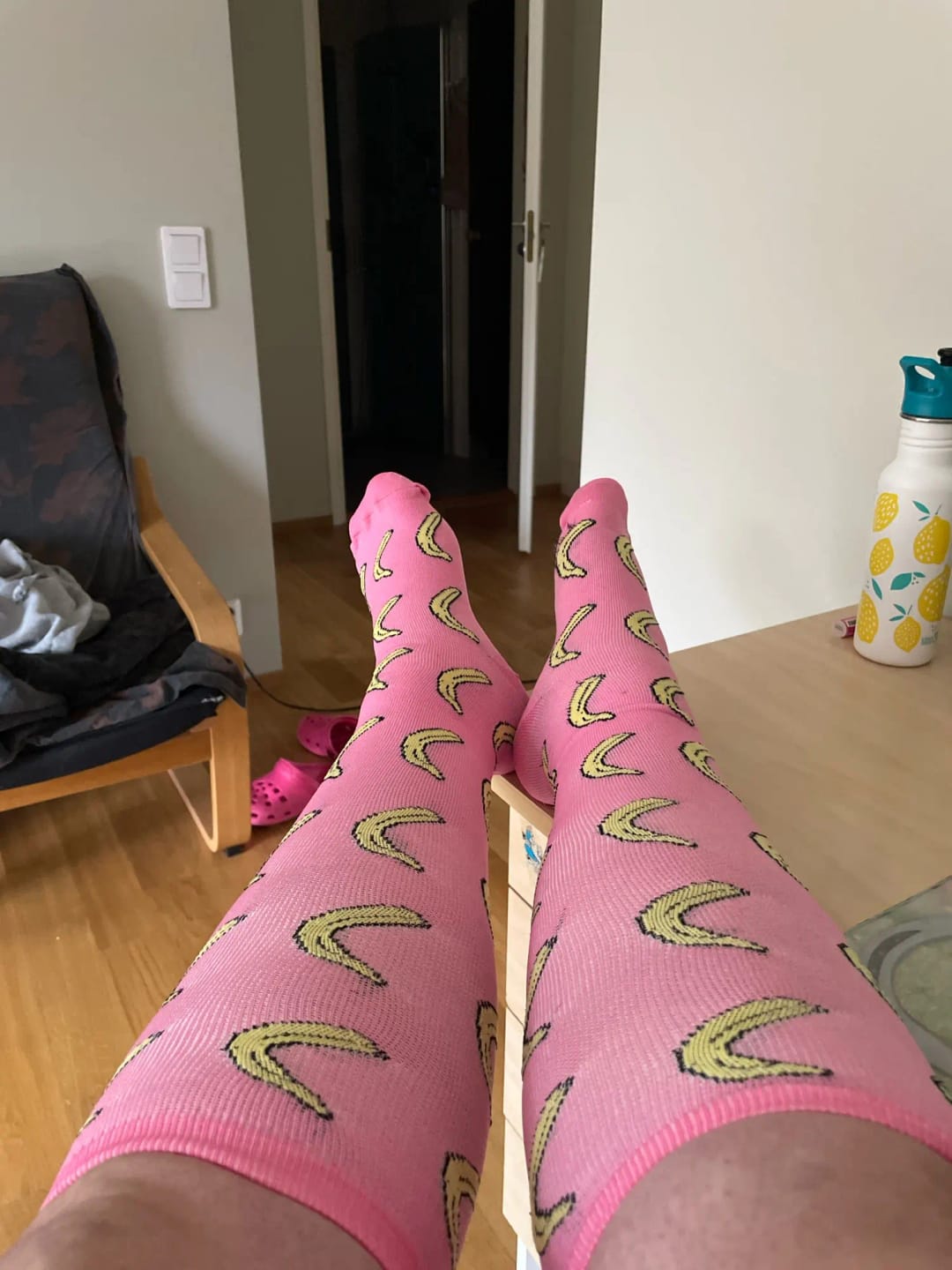 Customer photo review of Cotton Knee-High Compression Socks 20-30mmHg — Black | KIMLUD
