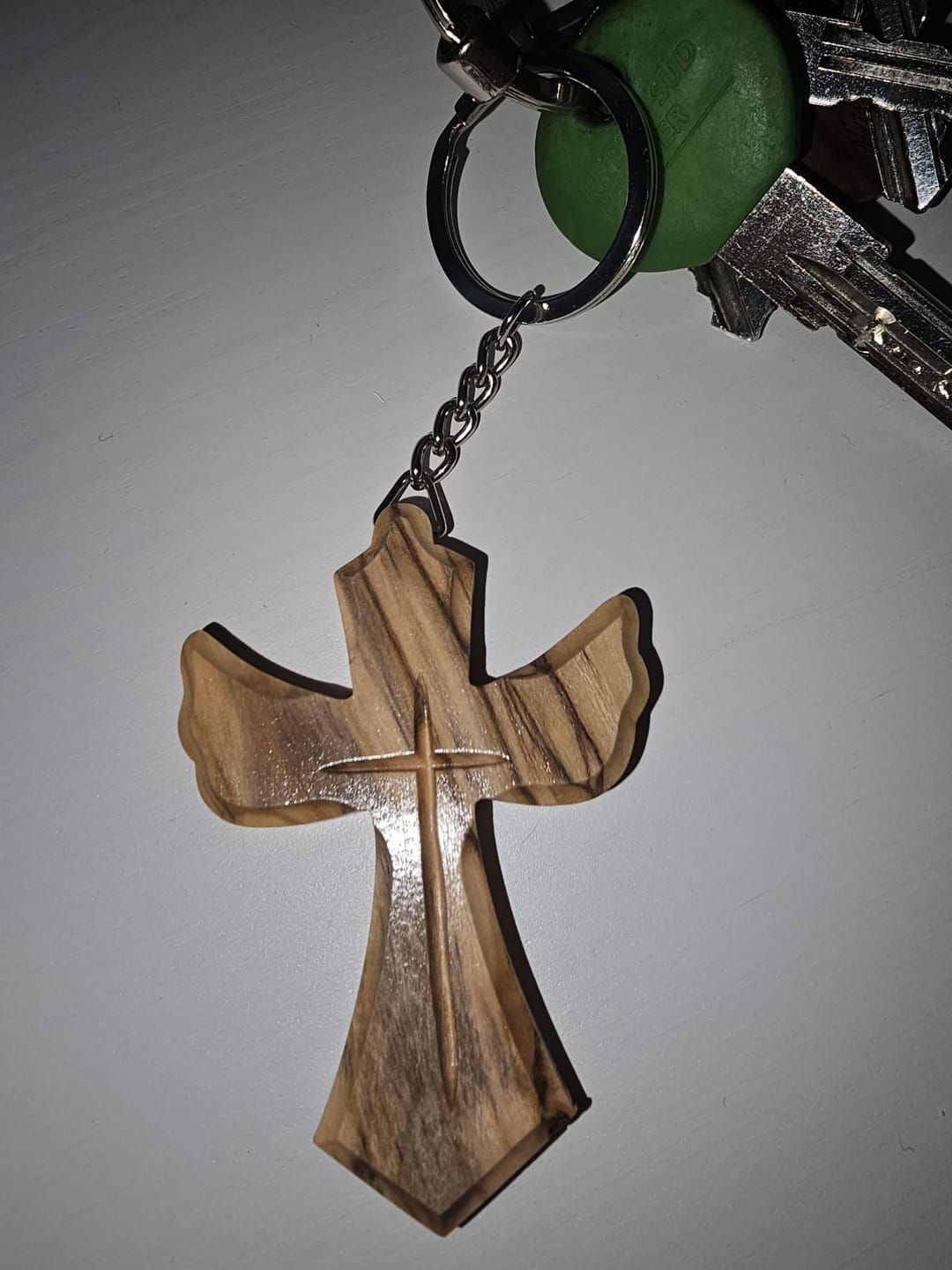 Customer photo review of Schlüsselanhänger Kreuz in Engel-Form