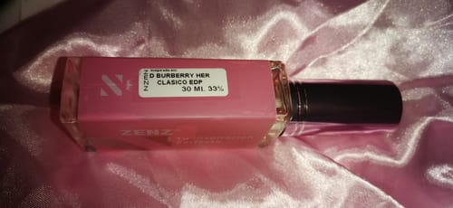 Customer photo review of Perfume Tendencia D BURBERRY HER CLASICO EAU DE PARFUM zenz