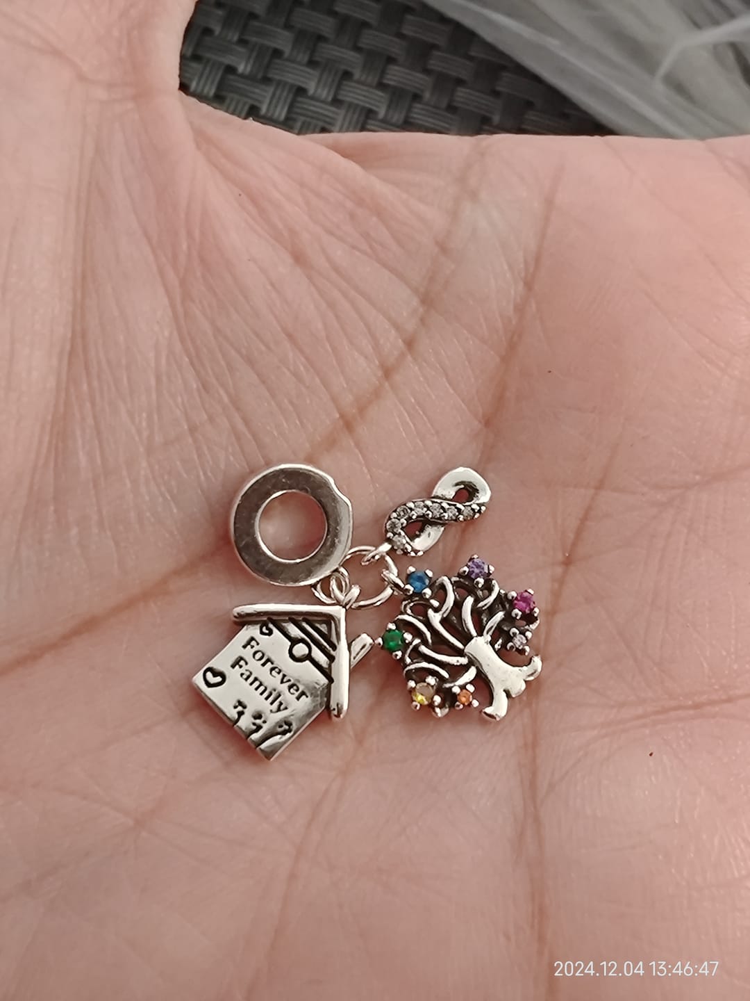 Customer photo review of Charm Casa, Árbol y Infinito "Forever Family"