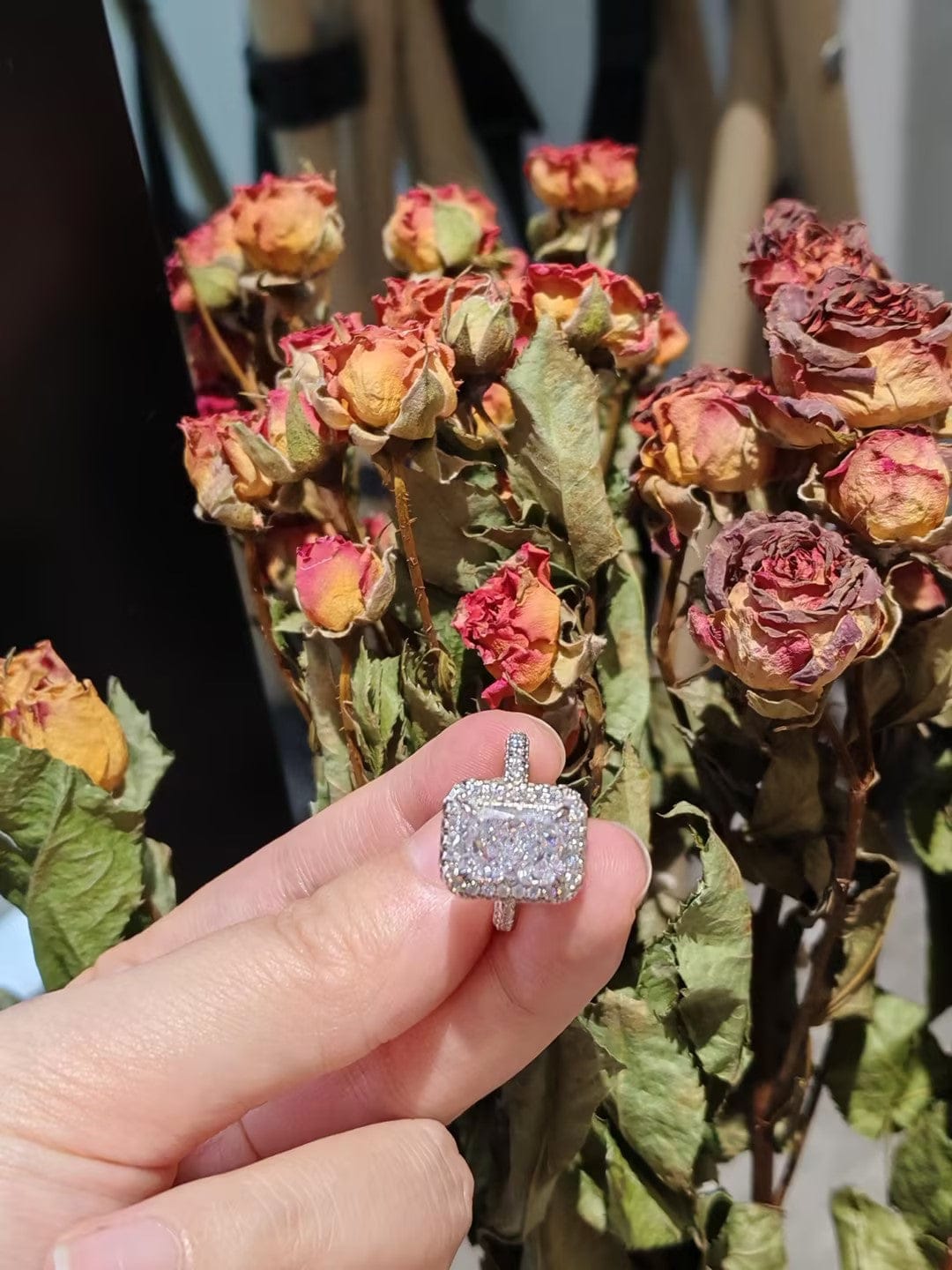 Customer photo review of S925 Noble Halo 3.5Ct Radiant Cut Engagement Ring Vintage Ring For Everyday Wear