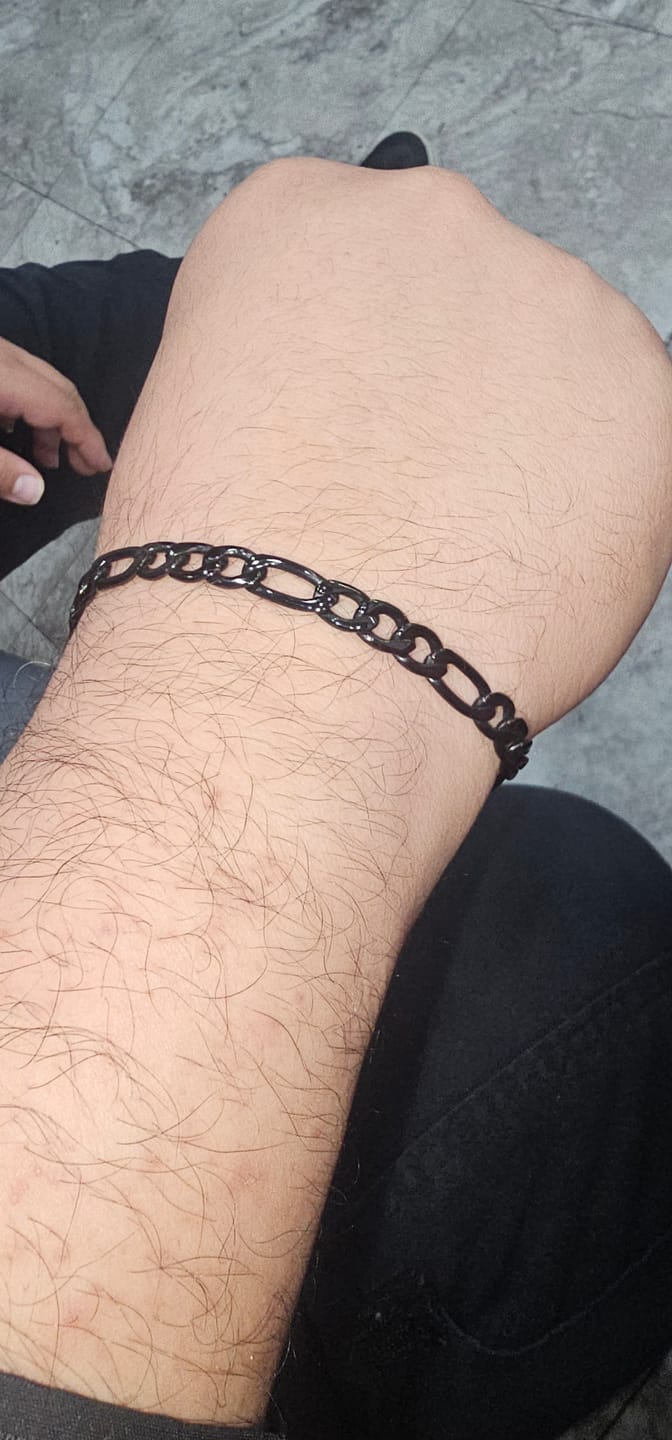 Customer photo review of 7mm Figaro Link Bracelet