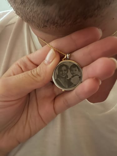 Customer photo review of Collar Memory  Personalizado