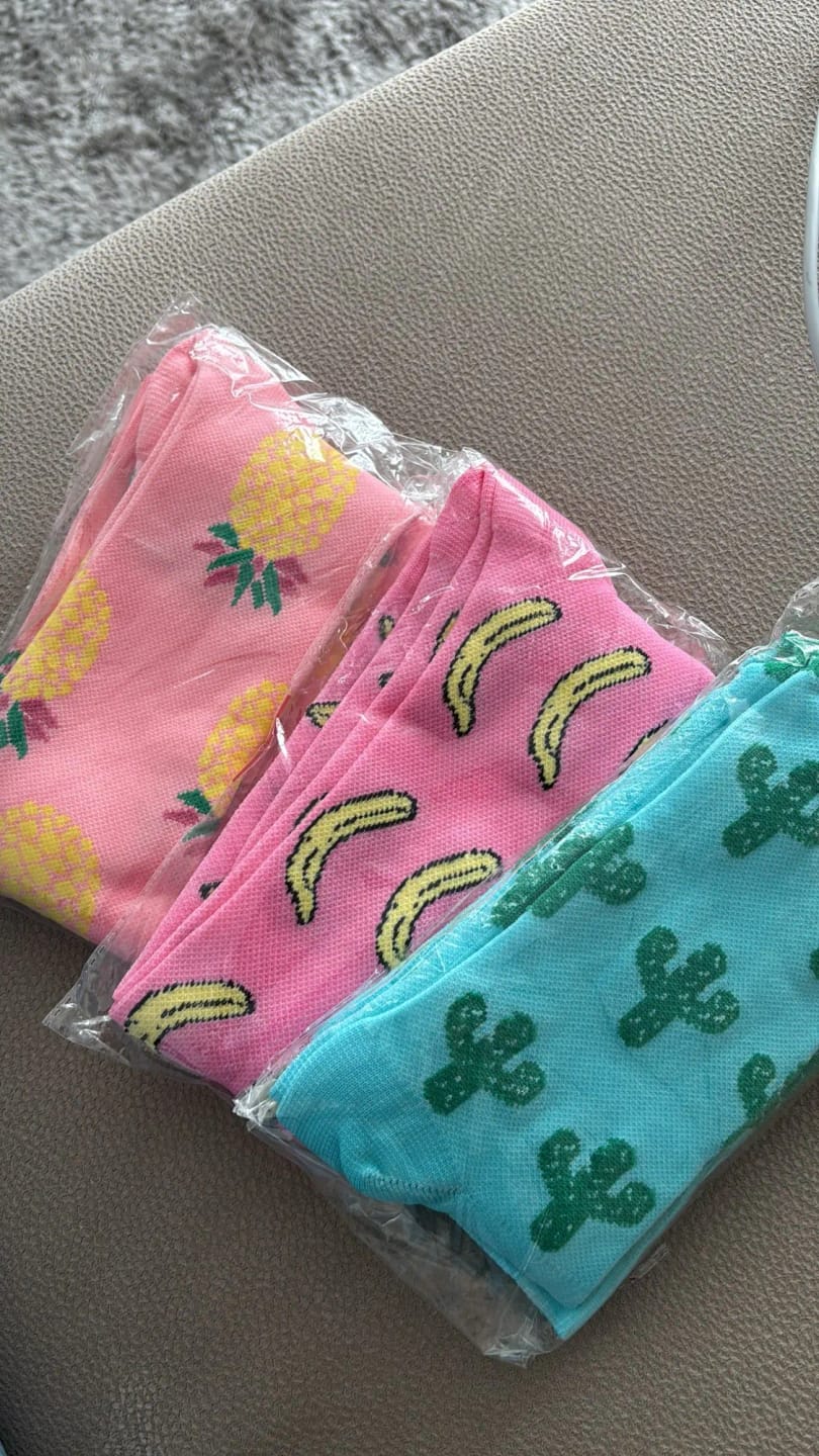 Customer photo review of Cotton Knee-High Compression Socks 20-30mmHg — Black | KIMLUD
