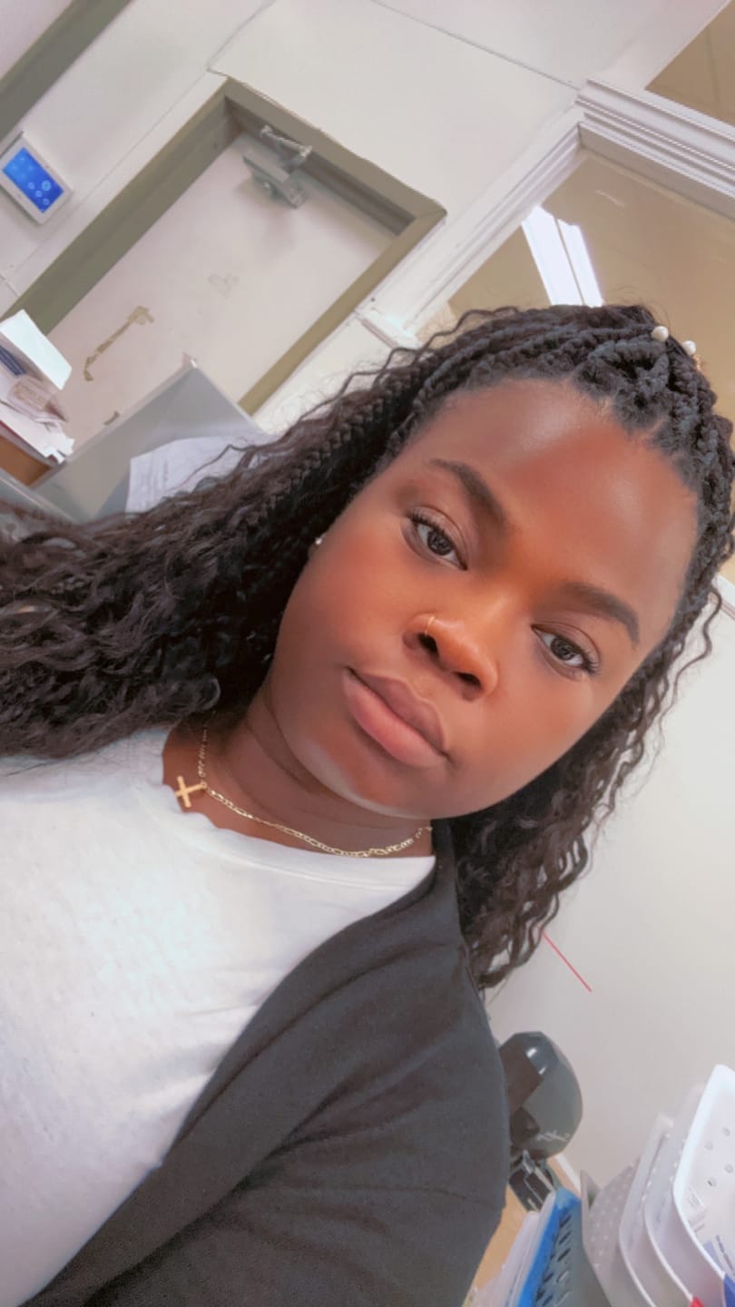 Customer photo review of Double Drawn Burmese Wet and Wavy Human Braiding Hair