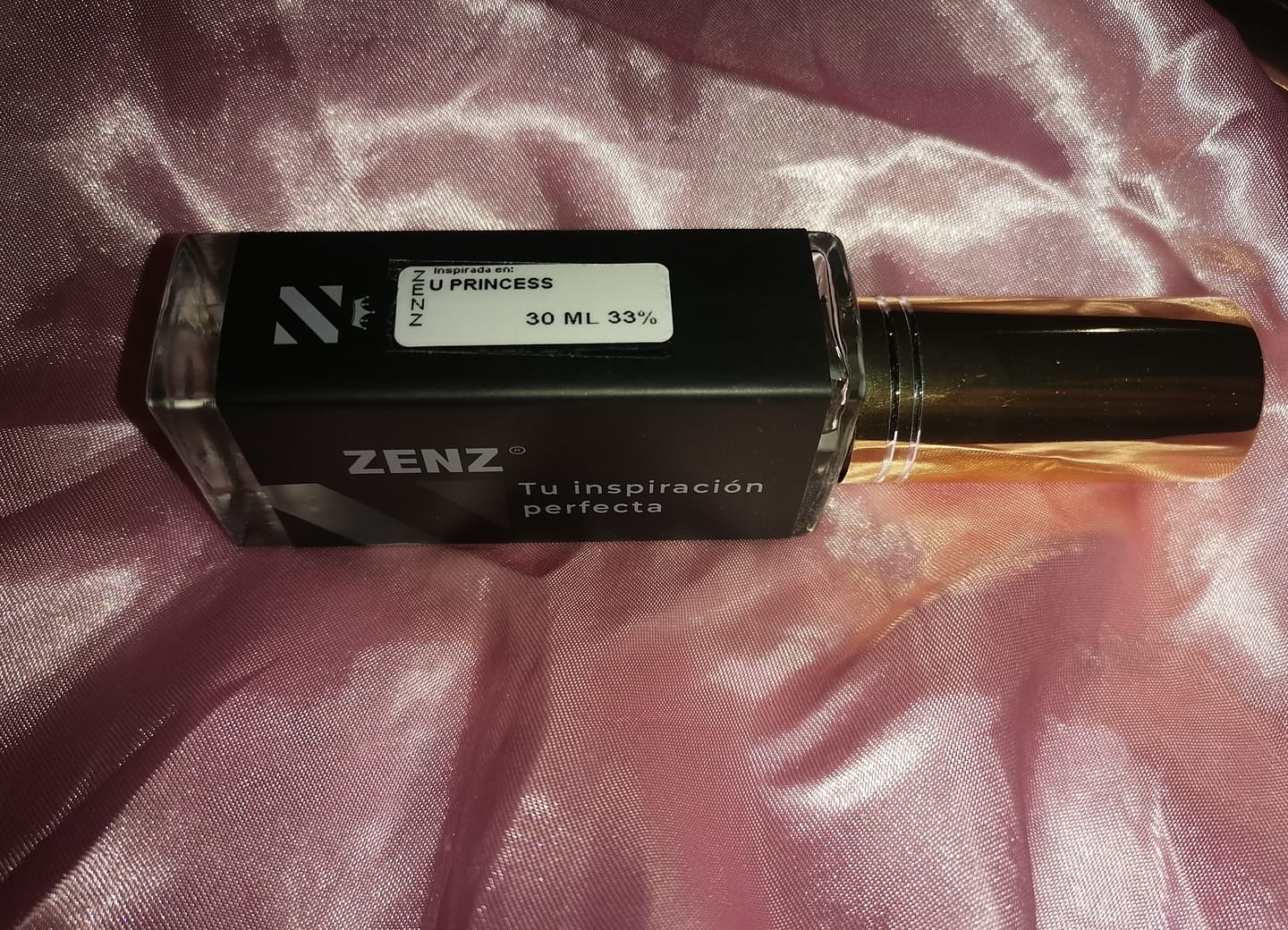 Customer photo review of Perfume Inspirado en U I DONT NEED A PRINCE BY MY SIDE TO BE A PRINCESS KILLIAN NUEVO ABRIL 2024 zenz