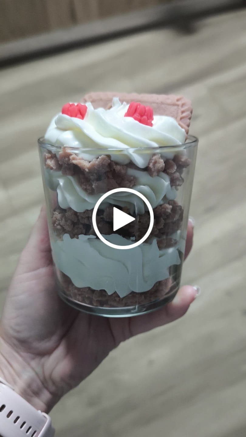Customer video review of Fragancia CHRISTMAS COOKIES