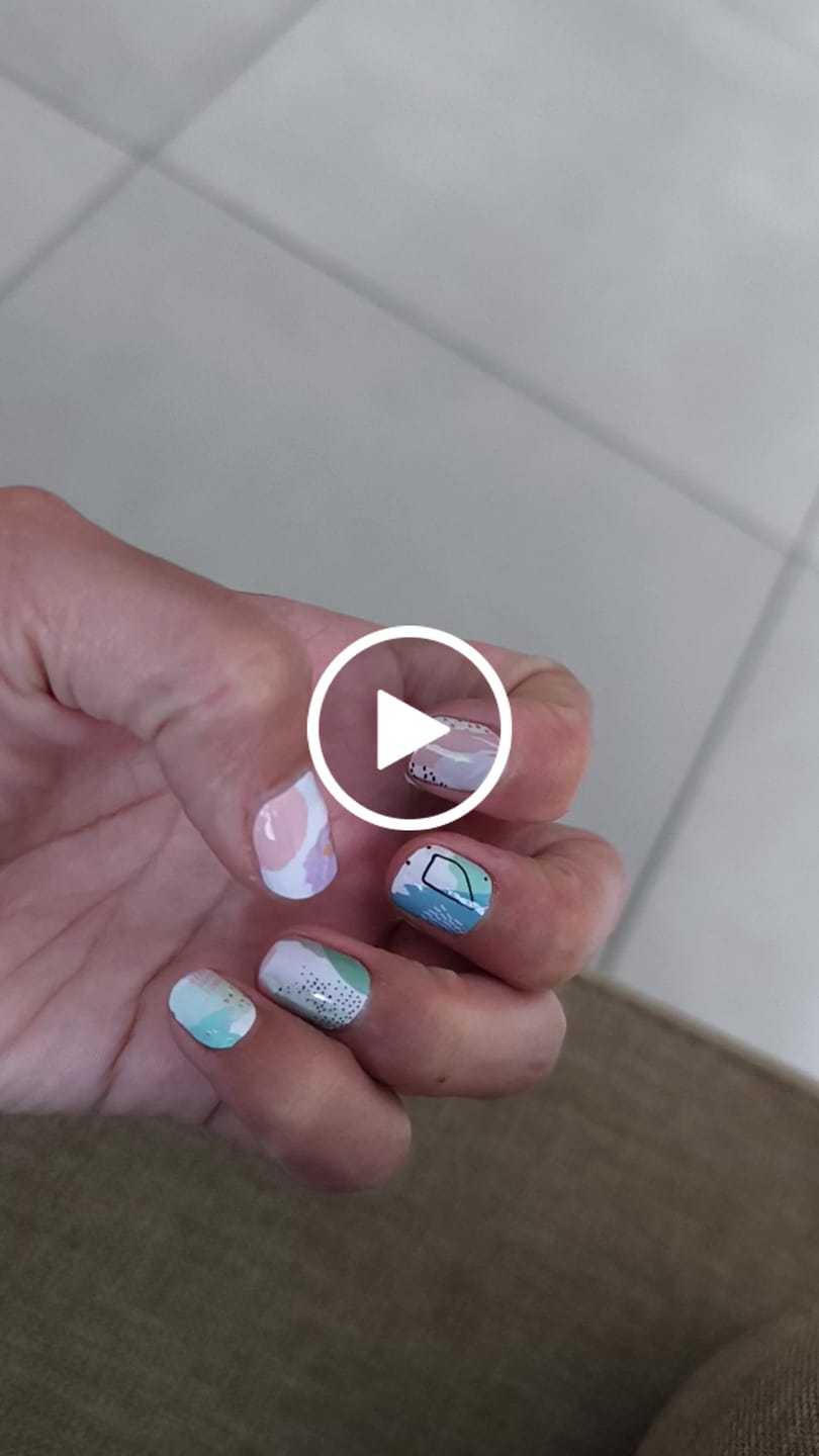 Customer video review of Tropical Nail | Stickers de Esmalte