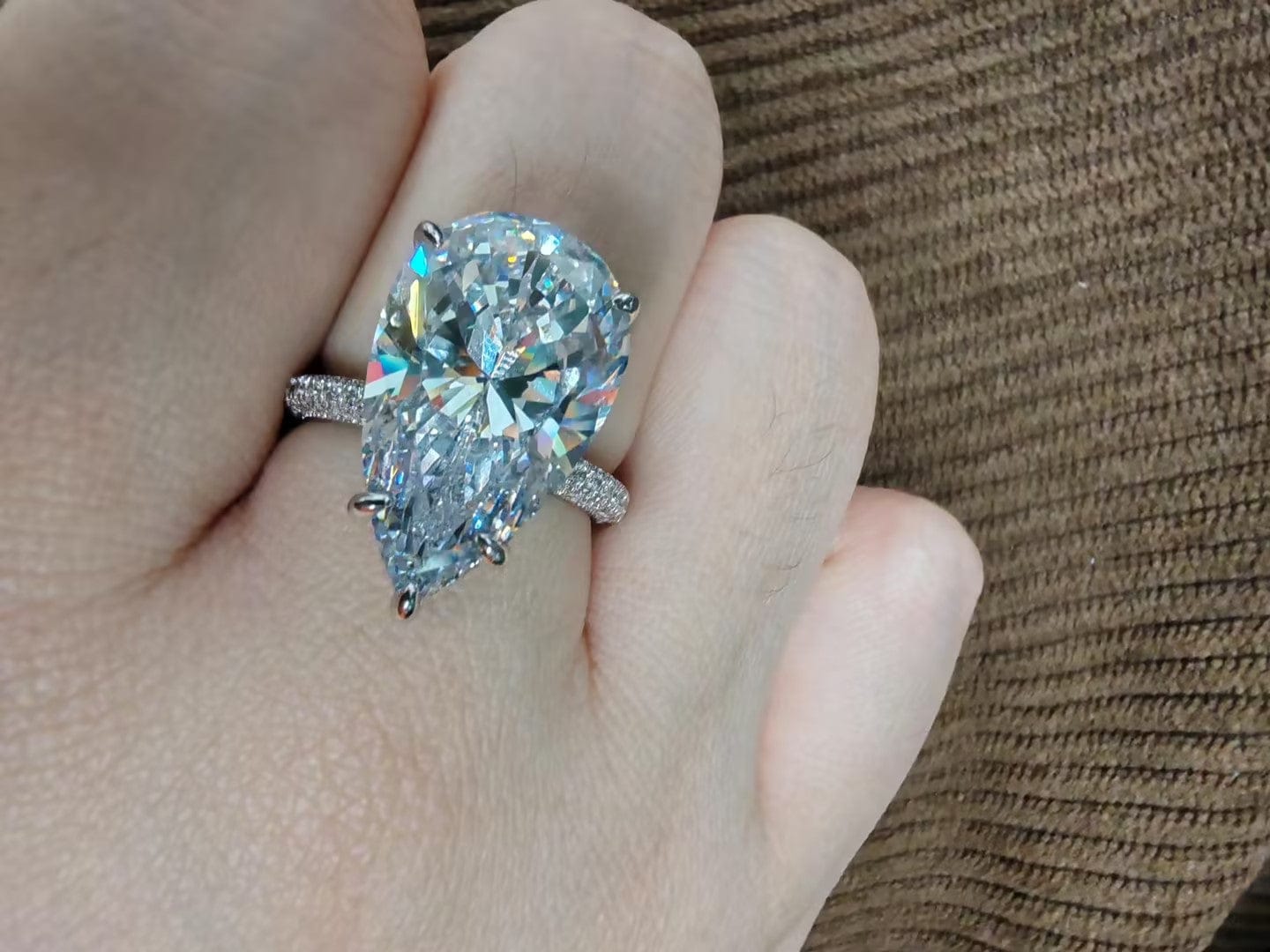 Customer photo review of Louily Honorable 8.0 Carat Pear Cut Simulated Diamond Engagement Ring In Sterling Silver