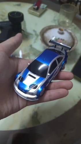 Customer photo review of RC Drift BMW M3 GTR Escala 1:43 - Carro Controle Remoto 4WD 2.4G com Alta Performance