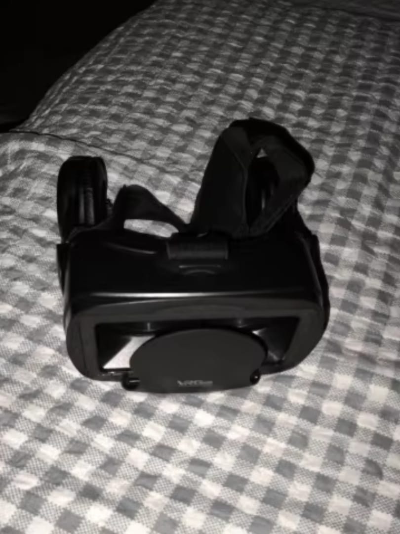 Customer photo review of Realität PRO+ | Intelligente VR-Brille mit integriertem Headset für iPhone und Android