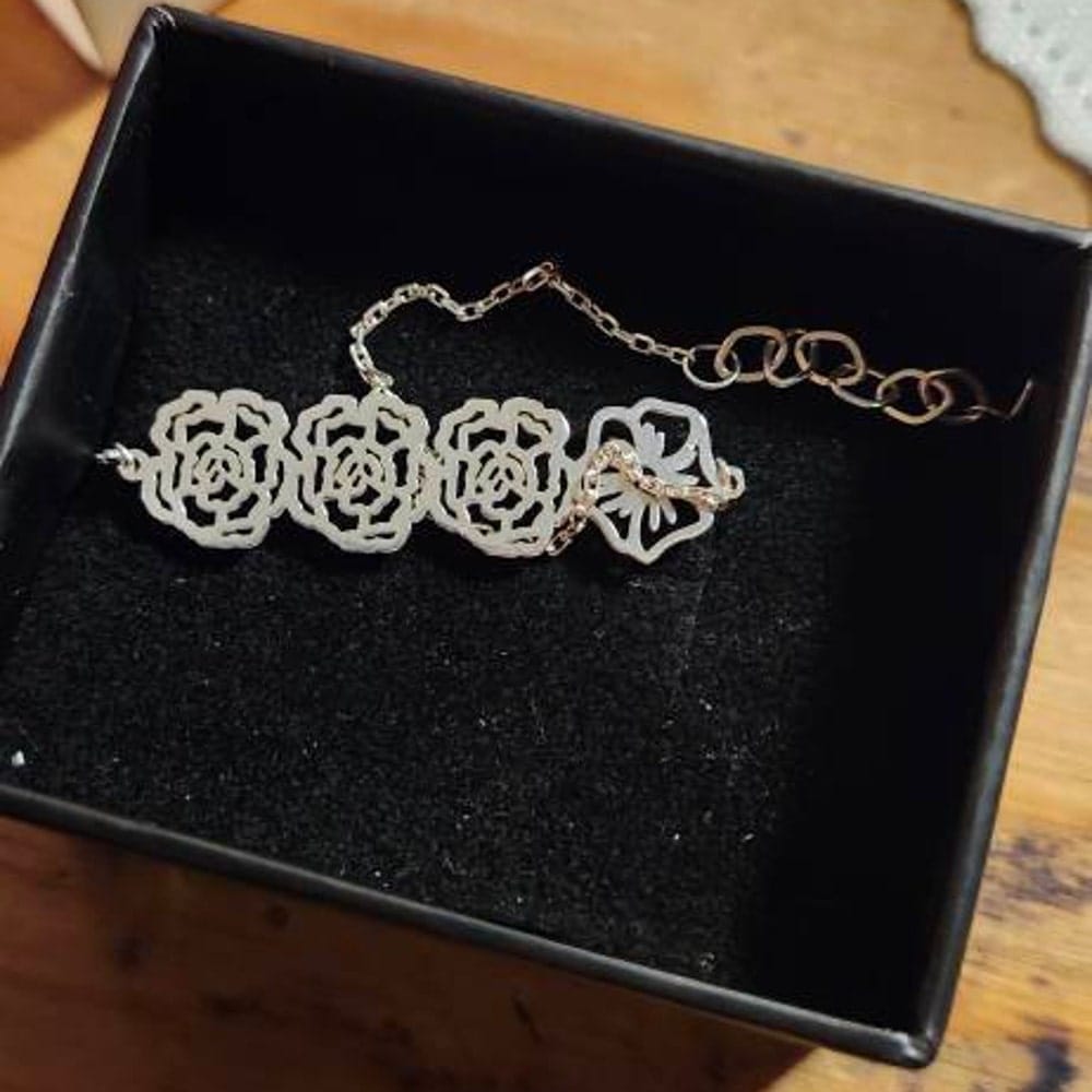 Customer photo review of Personalized Birth Flower Bracelet