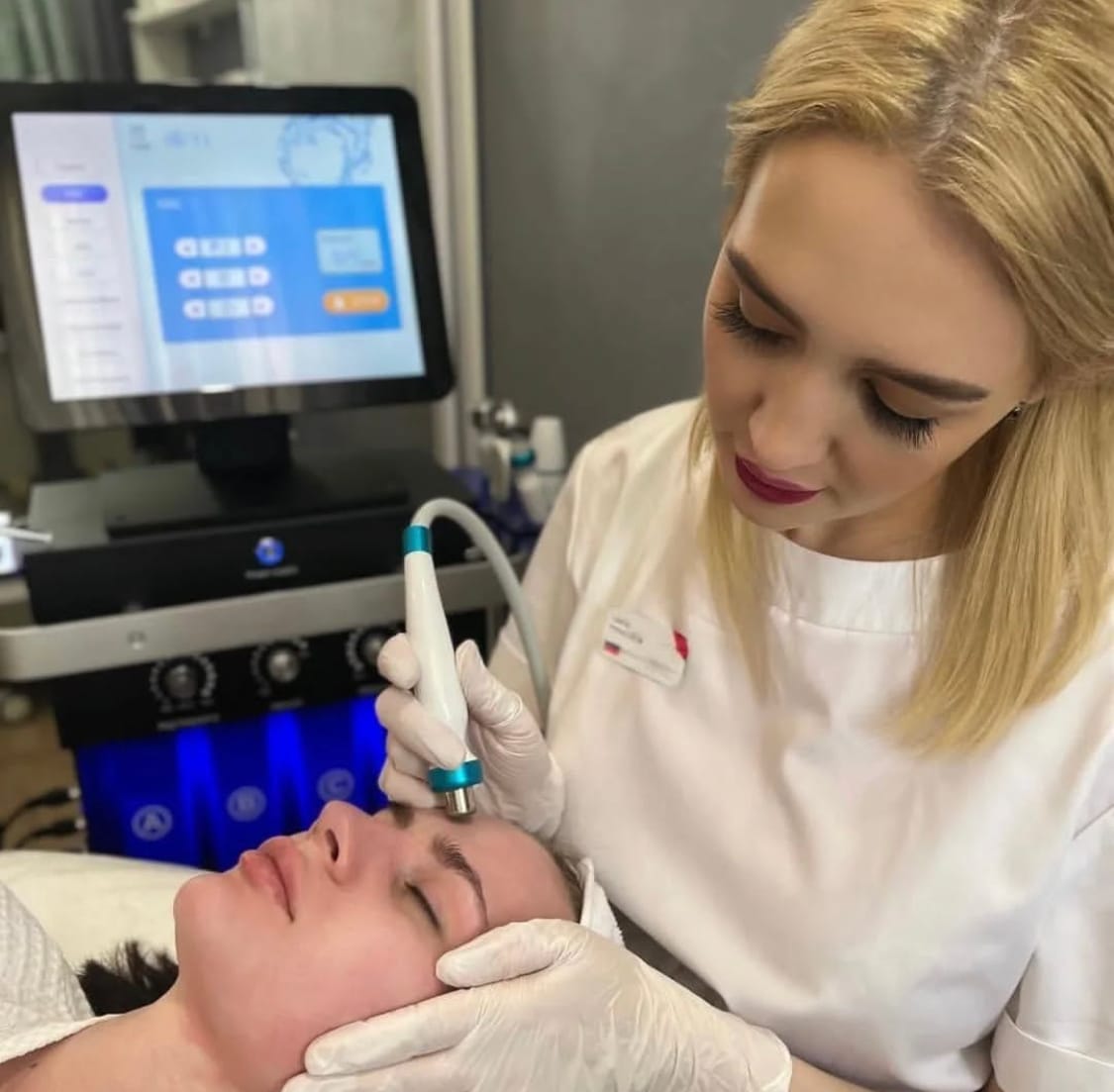 Customer photo review of Hydra Dermabrasion Facial Machine Professional