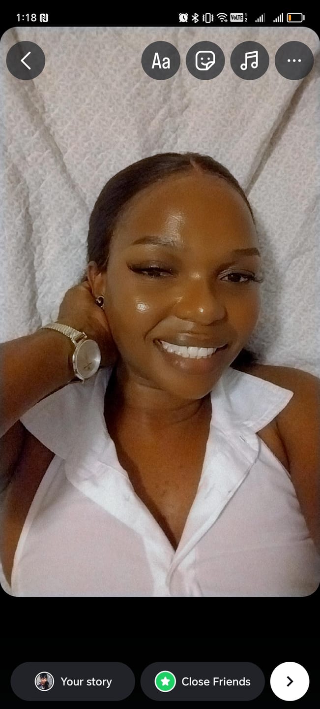 Customer photo review of KOURT - Brazilian 13x4 Lace Front Wig