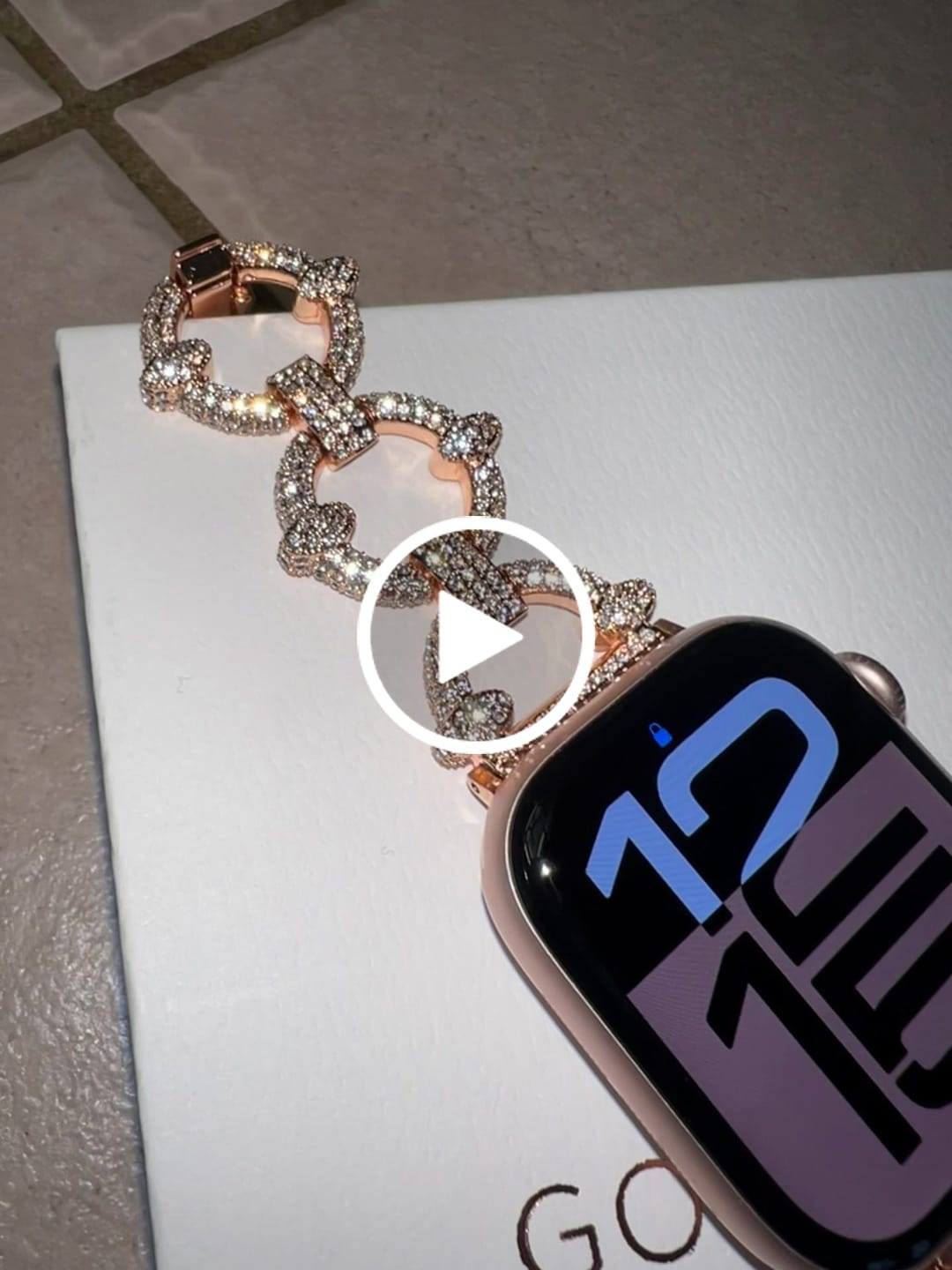 Customer video review of Crystal Pavé Link Band for the Apple Watch