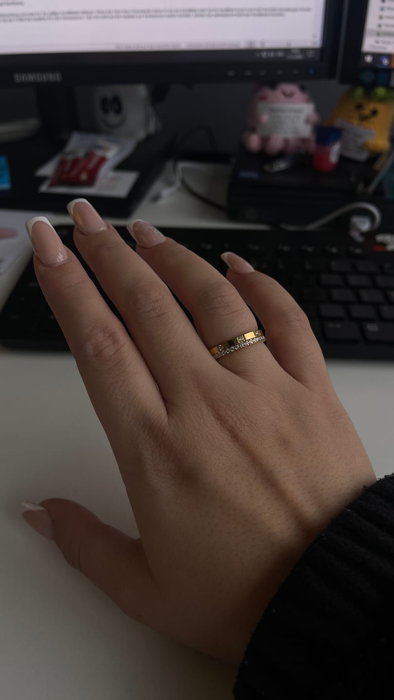 Customer photo review of Lola Ring | 18K vergoldet