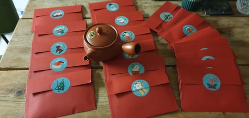 Customer photo review of 22 Tea Samples With Teapot