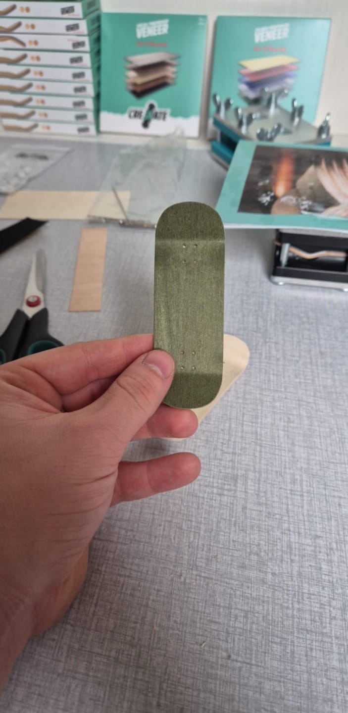 Customer photo review of Fingerskateboard Construction Kit - for Experts