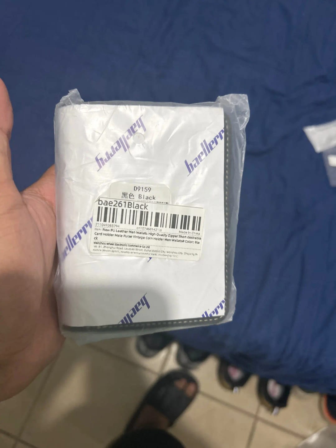 Customer photo review of PU Leather Wallets Zipper Card Holder With Coin Pocket And Multiple Card Slots — Black | KIMLUD
