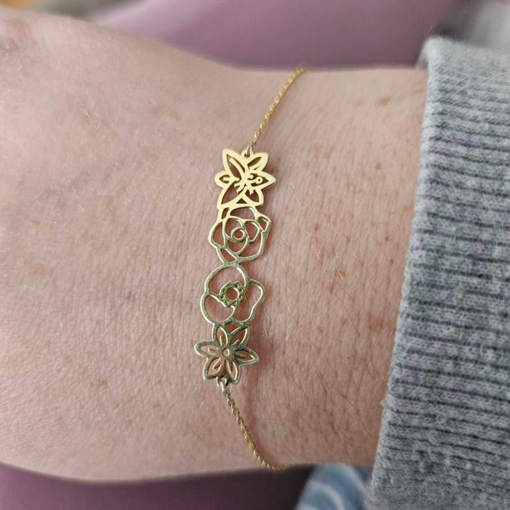 Customer photo review of Personalized Birth Flower Bracelet