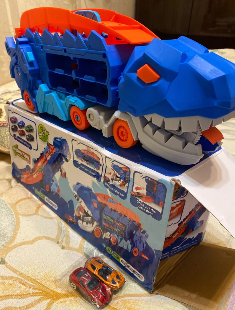 Customer photo review of 3-in-1 Renntruck für Kinder - T-Rex Transporter