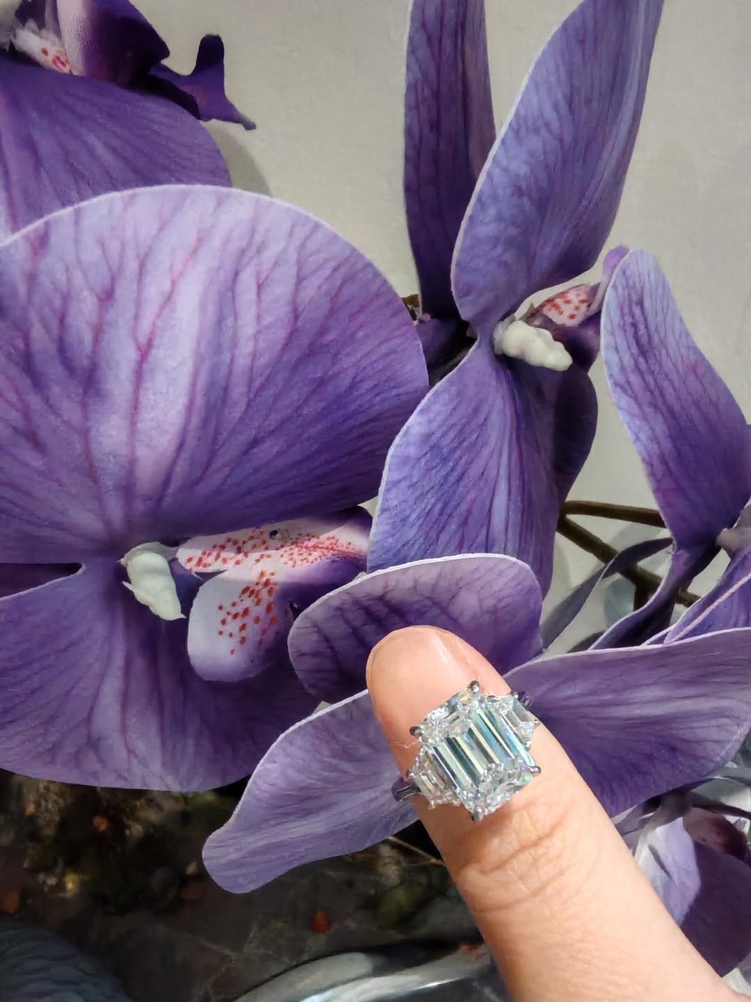Customer photo review of S925 4.5 Carat Emerald Cut Three Stone Engagement Ring Anniversary Ring Gift